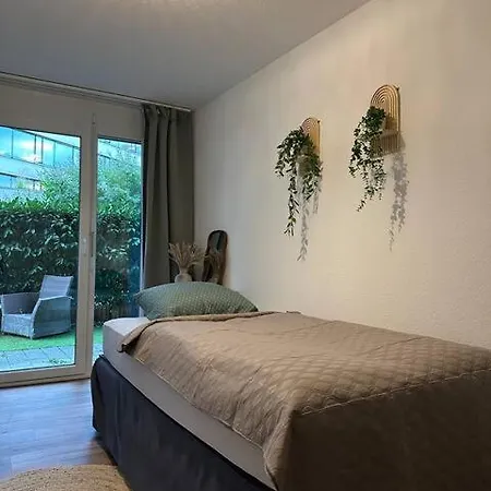 Апартаменты Hideaway Garden, Parking, Cinema,4,5rooms Цюрих