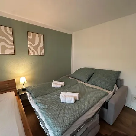 Hideaway Garden, Parking, Cinema,4,5rooms Апартаменты