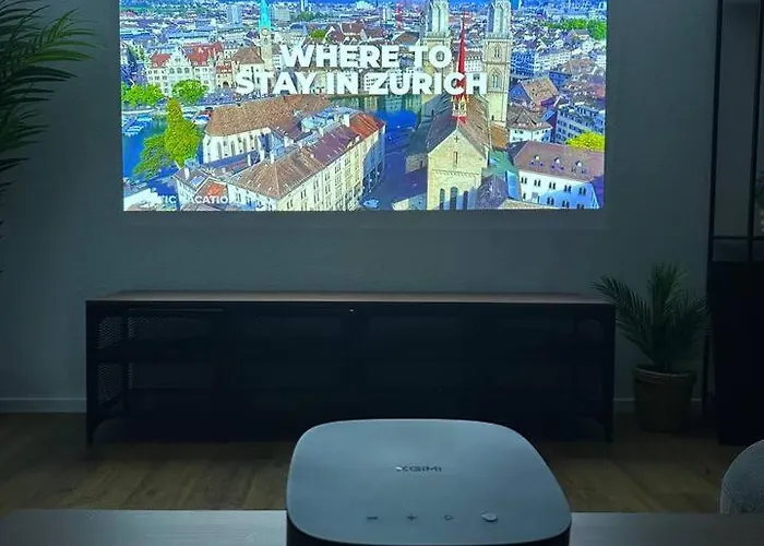 Hideaway Garden, Parking, Cinema,4,5rooms Lägenhet Zürich